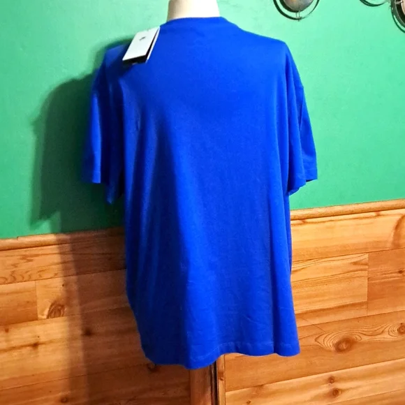 Nike Tee Shirt - Picture 3 of 6